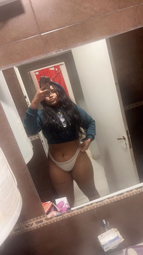 2996045910 Gabriela joven colgando morocha fogosa 