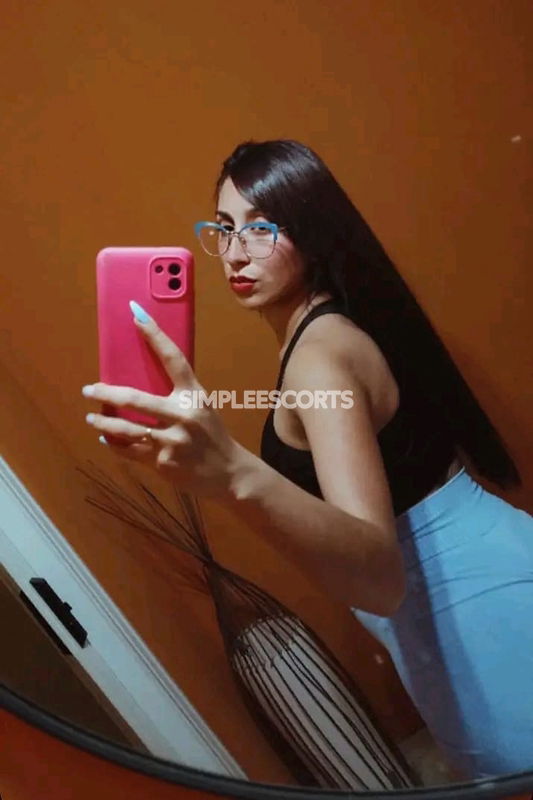 Escorts 🇦🇷 Argentina en Bernal: 1136561272 - Hola soy jazmín 