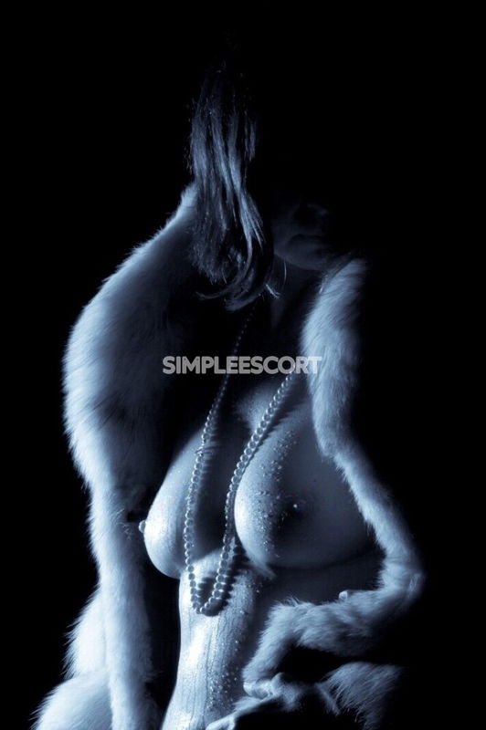 Escorts in Tamworth: 474000607 - Lusciously delicious & very Mature