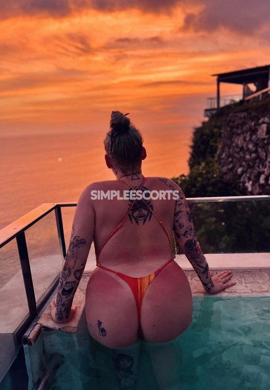 🇩🇪 German Escorts in Homebush: 478144115 - tall, curvy, busty & tattooed blonde bombshell 💋