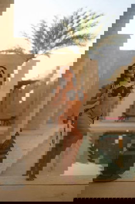 489187207 Mixed race Brit