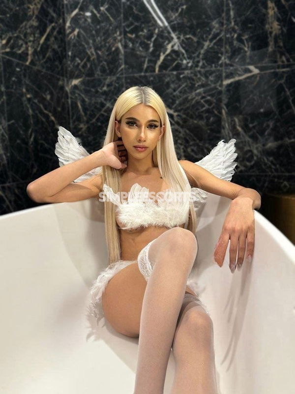 Escorts in Strathfield: 435084369 - FIONA Your Fantasy Versatile Trans ✨🪽