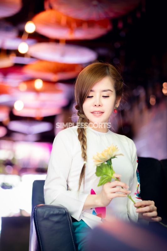 Escorts in Perth: 481821690 - Spend NY with me  Viet uni girl newly arrive in Perth