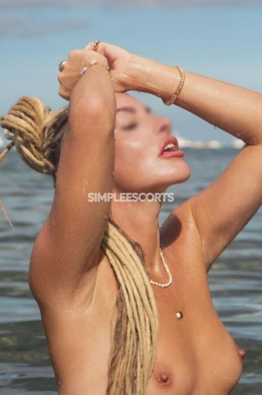 Escorts in Tarneit: 494090266 - Pixie Sublime, Your playful & passionate playmate