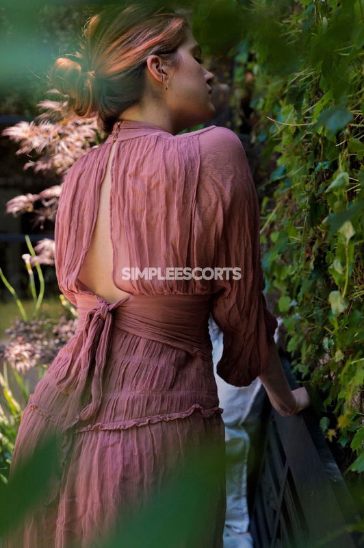 🇦🇺 Aussie Escorts in Adelaide: 410122405 - Renaissance allure, tender charm