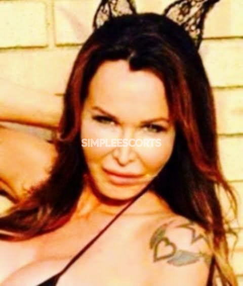 🇦🇺 Aussie Escorts in Darwin: 424784416 - NEW TO DARWIN AUSSIE EX-MODEL MILF 'DEEPTHROAT QUEEN OF AUSTRALIA' COMPLETE SERVICE