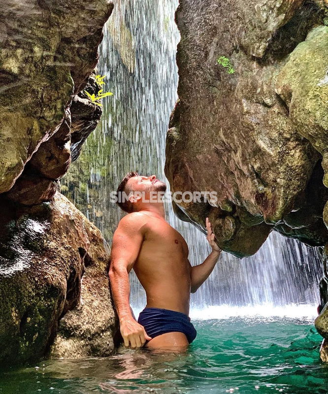 Acompanhantes 🇧🇷 Brasileira em Rio de Janeiro: 13955469794 - Matheus – Discrição, elegância e boa companhia para qualquer ocasião.