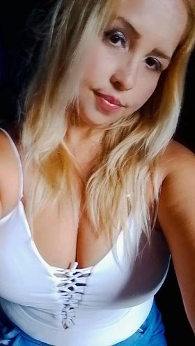 38991205514 Linda Penélope 