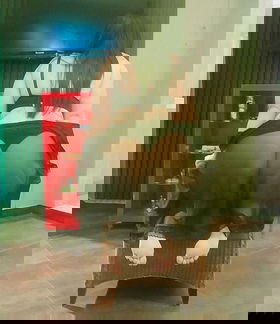 34984194084 Olá, seja bem-vindo! Meu nome é Flaviane, tenho 25 anos e sou de São Paulo. Sou um pouco acima do peso e trabalho com chamadas de vídeo, onde vendo conteúdos sensuais.