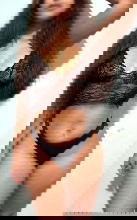 11967145840 Nicoly , ninfeta novidade, oral babadinho, atendo em local próprio.