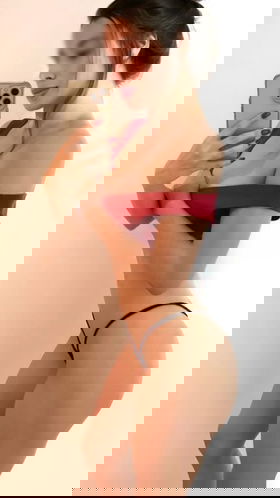 11991371104 Vitória , sou uma universitária tímida, carente e perversa na cama.