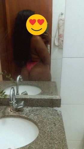 31982914215 Negra Quentinha: Prazer Garantido!