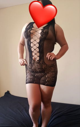 973757925 Con 18 añitos de edad...