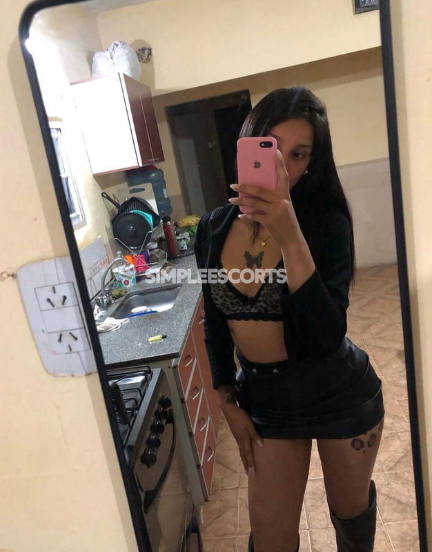 Escorts 🇨🇱 Chilena en Chimbarongo: 921609287 - KENDRA LINDA JOVENCITA DEBUTANDO...DISPUESTA A COMPLACERTE Y SACAR TODA TU LECHITA💦SUMIS NINFOMANA🔥