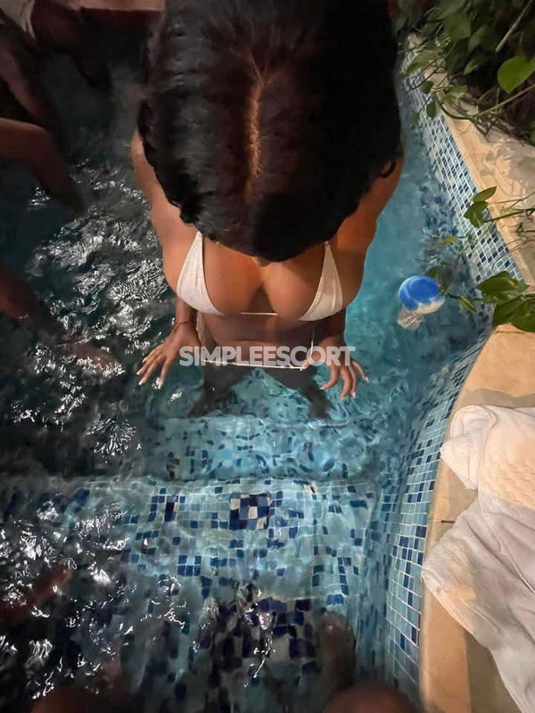 Escorts 🇨🇴 Colombiana en La Florida: 937833125 - NAZARETH LISTA   PARA GOZAR  juntos  HOY ... 🎁👅🍭promo $ 20  la atención 