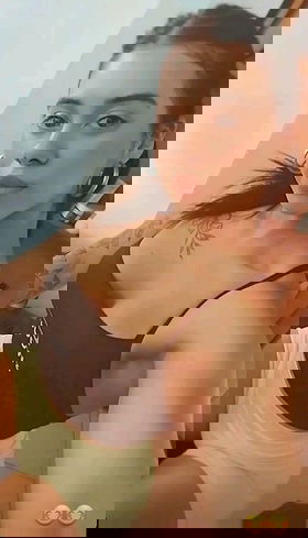 32700023 Morenita ardiente 😘🥵