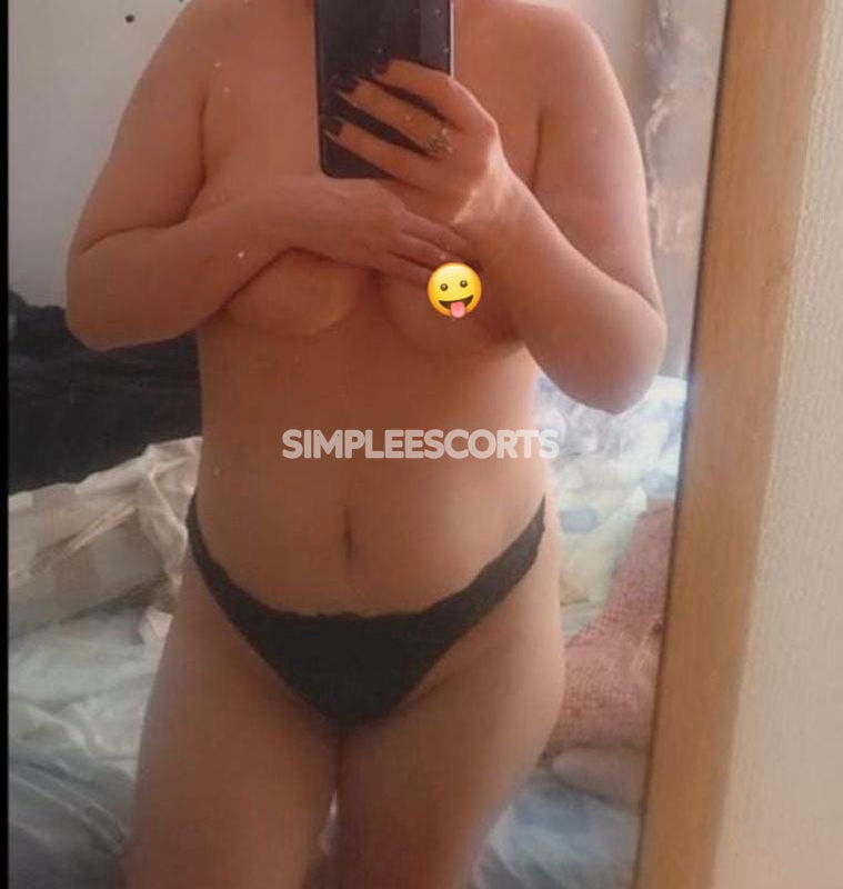 Escorts 🇨🇱 Chilena en Barrio Brasil: 972347004 - Chilena sureña Gotica ! Solo por hoy vaginal sin gorro!  