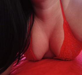 949683864 PAOLA  MILF, ADICTA AL SEXO SOY UNA NINFO MANA EN LA CAMA.