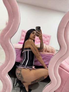 938957087 Vanessa 27 años 