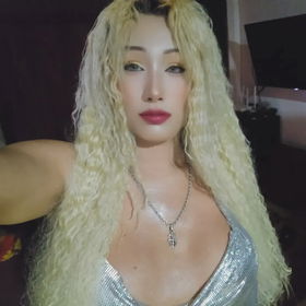 72398998 Hi soy una chica transexul de paso en limon  para cumplir tus fantasías cita inmediata