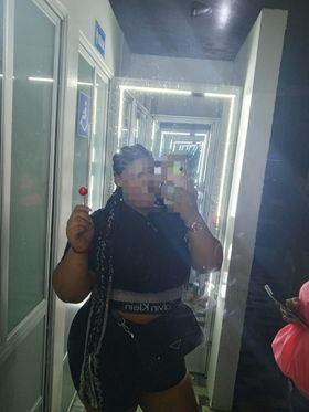 961614750 Gordita hermosa jugosa y rica