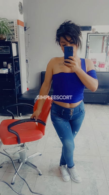 Prepagos 🇪🇨 Ecuatoriana en Turubamba: 984042190 - Perrita trans con ganas de leche tragona garganta profunda