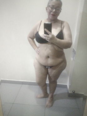 962773668 Sexy Curvy venezolana caliente y cariñosa