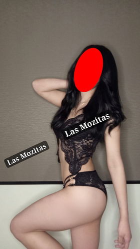 984390108 Una Muñequita De Figura Fina Y Colita Perfecta