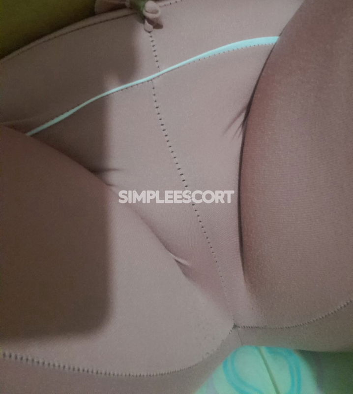 Prepagos 🇪🇨 Ecuatoriana en Carcelén: 979185097 - Rica madurita de 40 años Trato de NOVIOS ven y culeame rico papi🤤💦