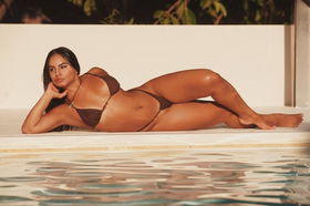 3509000180 Γυναίκες συνοδοί Jenifer  Ρόδος