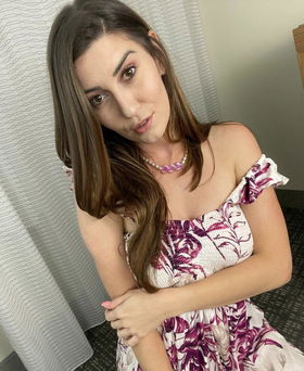 845164515349 Estoy disponible para citas en mi domicilio y a domicilio.