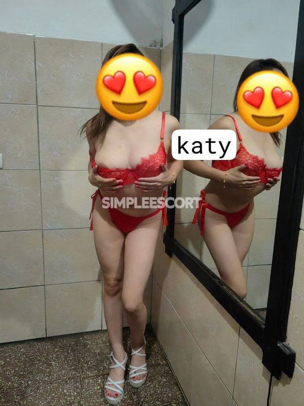 Escorts 🇬🇹 Guatemalteca en Zona 1: 43857791 - Soy lorenaby te cuento hly estaré con todas mis compañeras será más fácil para que vengas 