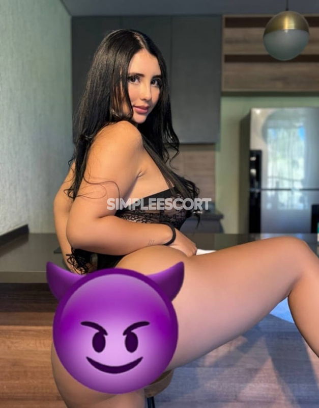 Escorts 🇨🇴 Colombiana en Zona 16: 43764278 - Hola mis amores llegó el bombón que ustedes están esperando con hambre de tragarme tus bolitas y dejar que llenes mi anito de lechita