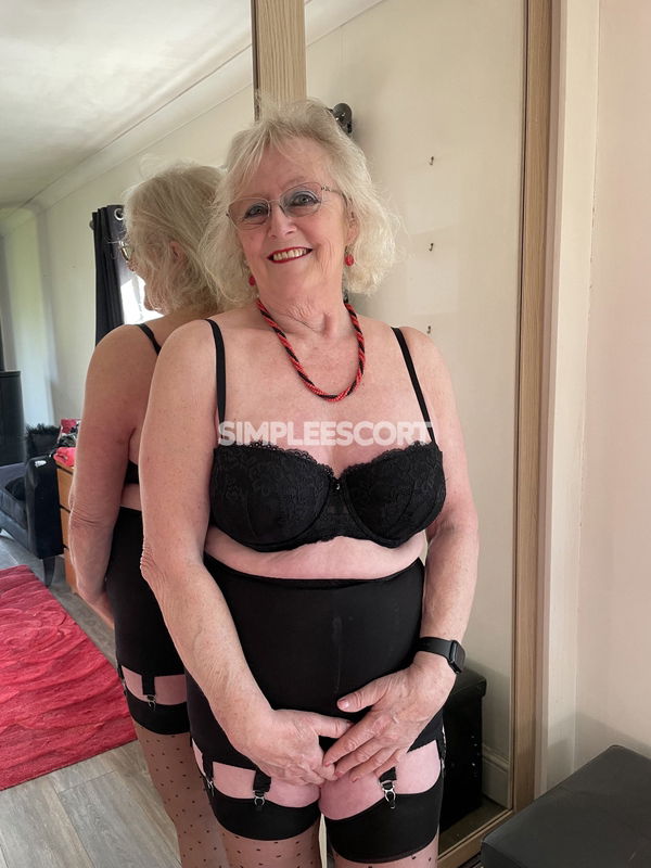 🇮🇪 Irish Escorts in Ardee: 7848178324 - I am a beautiful escort available for fun and meet up
