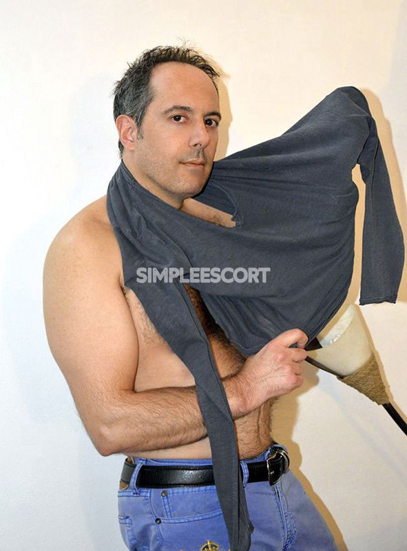 Escort 🇮🇹 Italiana a Campi Bisenzio: 3911793921 - MASSAGGIATORE TANTRA ITALIANO PER COPPIA A AGLIANA PISTOIA 