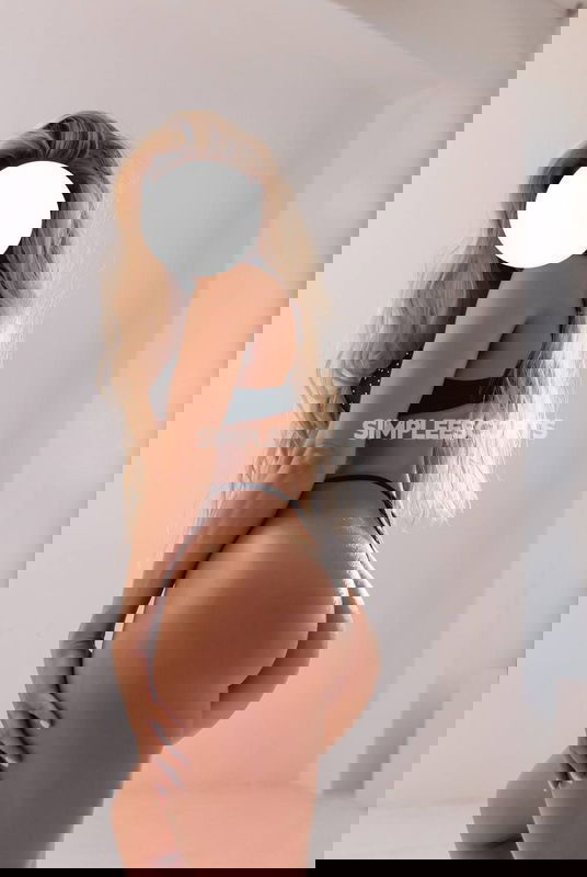 Escort 🇮🇹 Italiana a Vomero: 3508338659 - Garantisco massima privacy: Giovanissima Studentessa Italiana NON Professionista.  Affidabile, Insospettabile e Riservata. Occhi azzurri naturali.