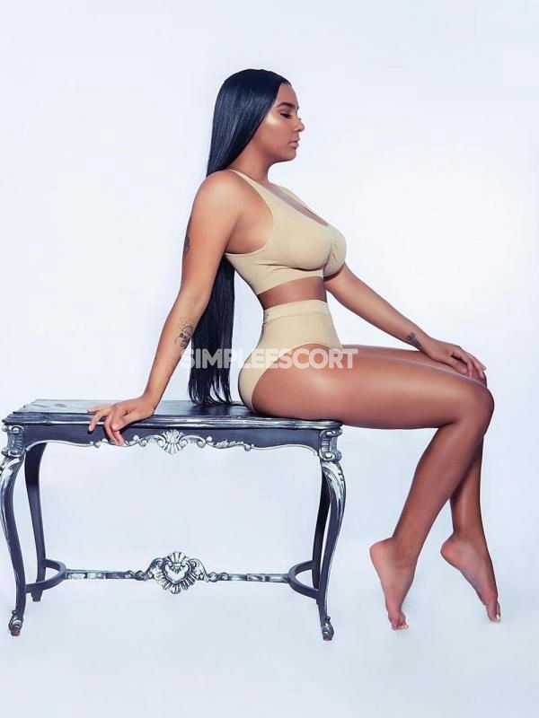 Escort 🇻🇪 Venezuelana a Mantova: 3512410364 - Ana