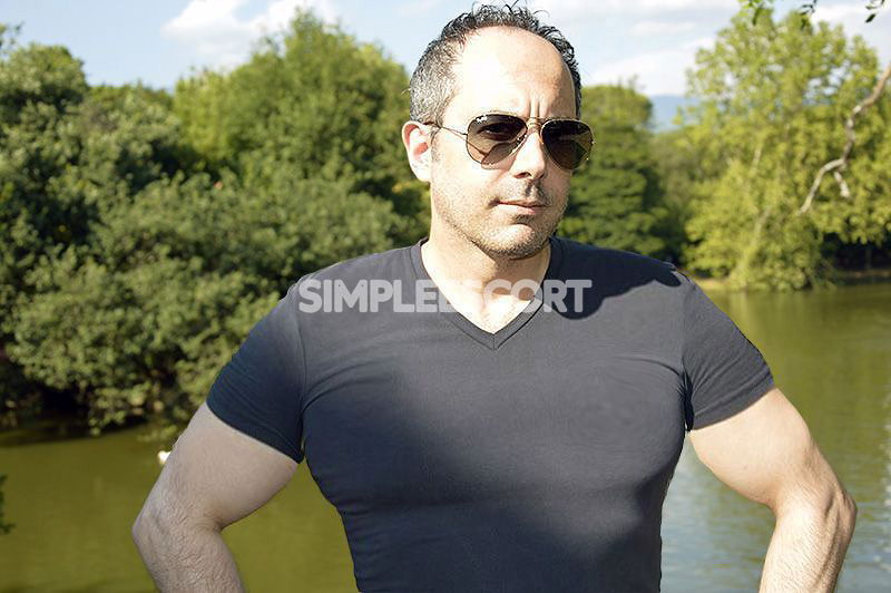 Escort 🇮🇹 Italiana a Napoli: 3911793921 - DAMIEN GIGOLO PER PRIME ESPERIENZE SESSUALI NAPOLI CASERTA 