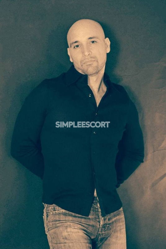 Escort 🇮🇹 Italiana a Vomero: 3484945271 - Coppia escort cuckold Napoli di base a Formia con preavviso raggiungiamo coppie e uomini distinti 