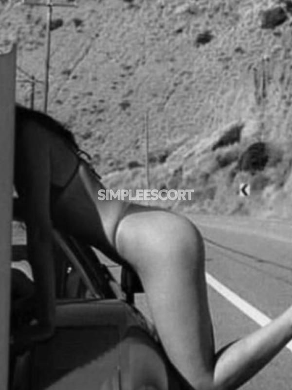 Escort 🇮🇹 Italiana a Como: 3514883585 - Nuova Italiana, Esperienza Unica!