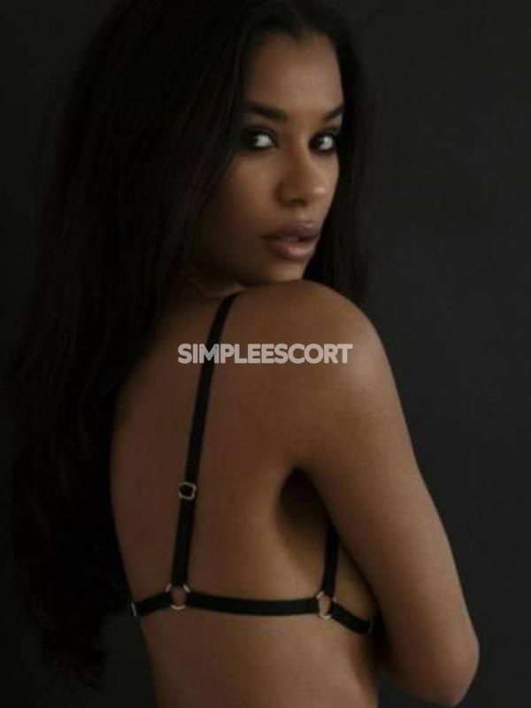 Escort 🇨🇺 Cubana a Genova: 3511263846 - Escarlett