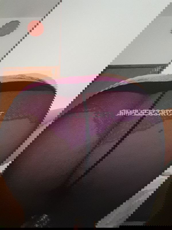 Escort 🇮🇹 Italiana a Mantova: 3317332942 - Mi piace prenderlo in bocca e culo, Uomini Maturi, sposati e coppie 