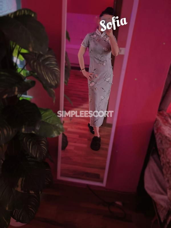 Escort 🇰🇷 Sud Coreana a Varese: 3512290910 - Viola