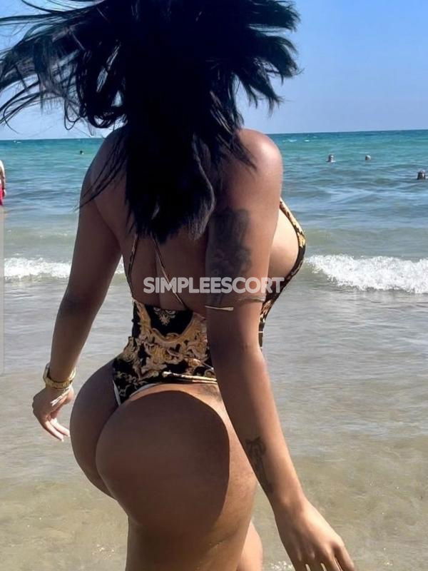 Escort 🇻🇪 Venezuelana a Mantova: 3512410364 - Ana