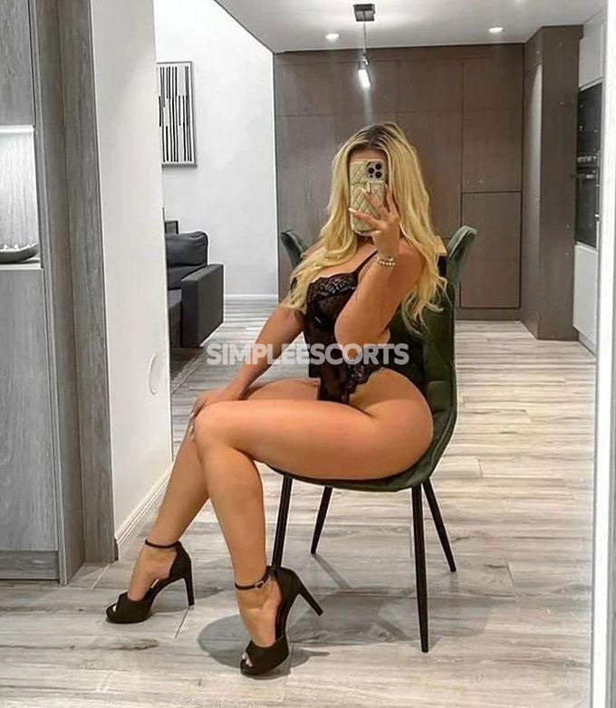 Escort 🇲🇩 Moldava a Conegliano: 3533079083 - Izabela pena arrivata Ricevo ❤️Raggiungo DELIZIOSA🧋🍯💫 😛HOT❤️‍🔥PATATINA CALDA 💥💫❤️‍🔥 💭✅♛🤳🚻 ☺️BELLA SIMPATICA 💋 TROIETA 👅 POMPINO DA BRIVIDI 👄