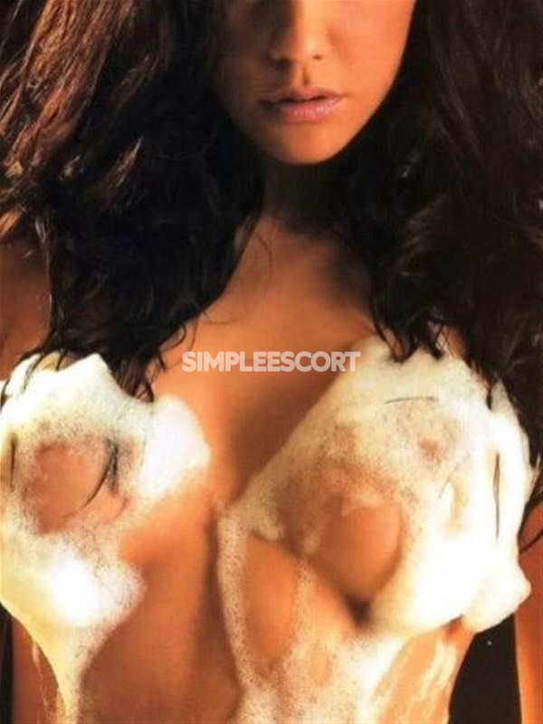 Escort 🇮🇹 Italiana a Dalmine: 3334880020 - Relax