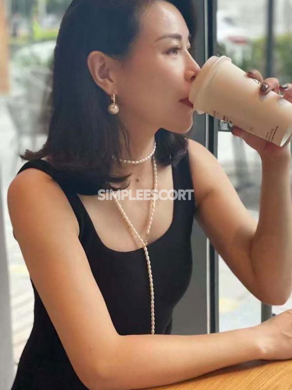 Escort 🇨🇳 Cinese a Genova: 3298873296 - Nuova Massaggiatrice: Dolce Relax