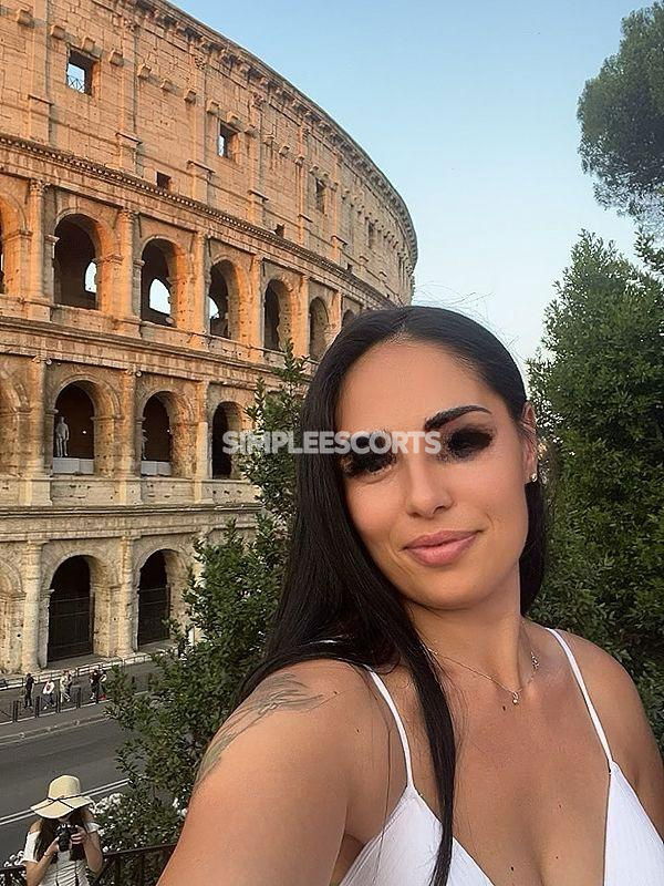 Escort 🇷🇴 Rumena a Ponte di Nona: 3513436264 - Ciao amore sono Cristina una ragazza dolce e tranquilla…chiamami ora …anche altrui ♥️♥️♥️♥️♥️♥️ 😍😍😍😍