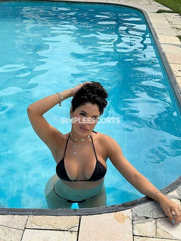 Escort a Crotone: 3505892085 - RAGAZZA molto calda in crotone