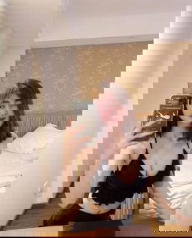 1157851106 Book Young and cheerful Cheras Escort